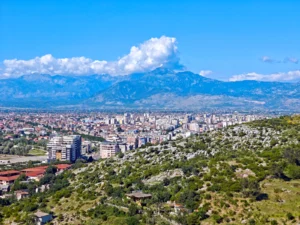 Read more about the article The Ultimate 7-Day Albania Road Trip Itinerary (2026 Guide)
